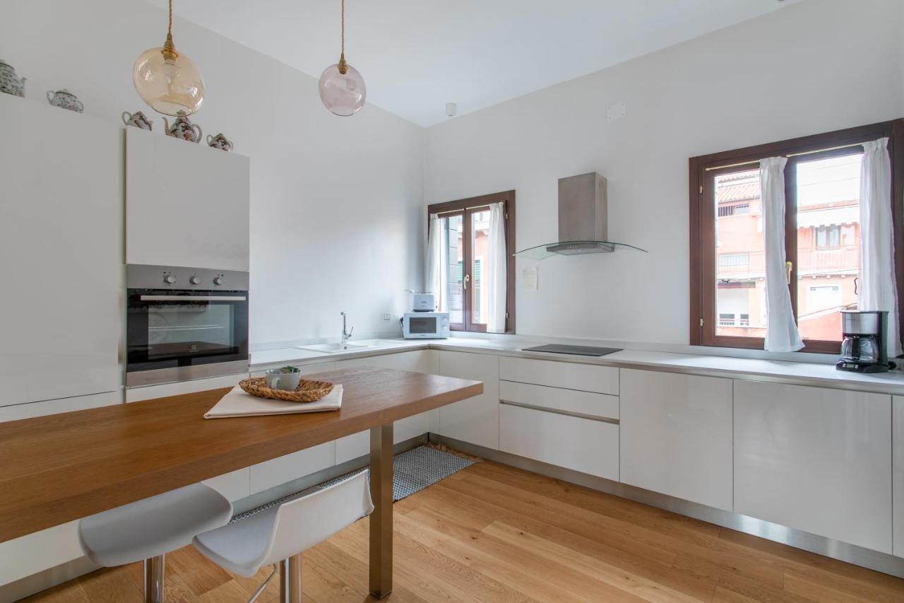 Apartament Residenza Pomponi Deluxe Wenecja Zewnętrze zdjęcie